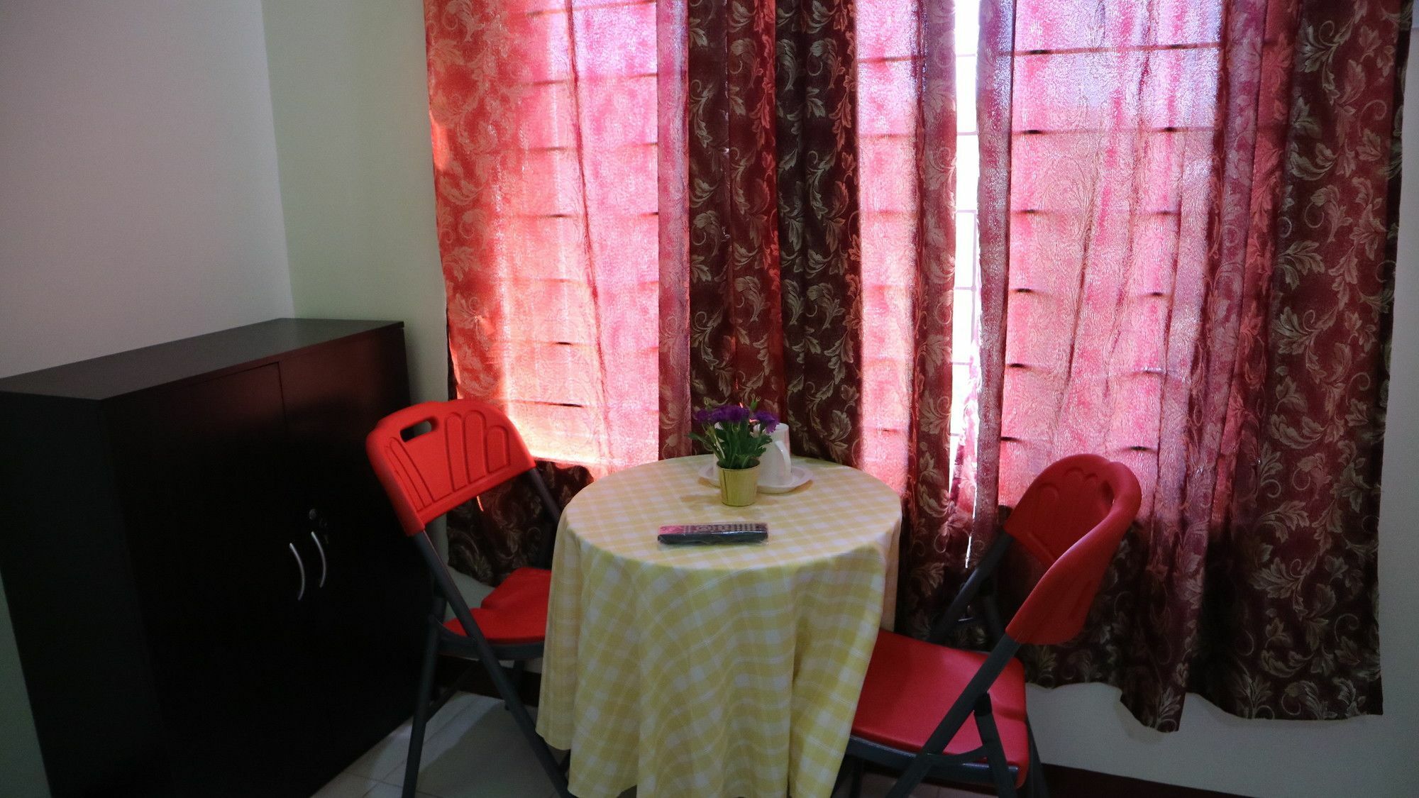 C Tower Studio Apartments 푸에르토프린세사 외부 사진